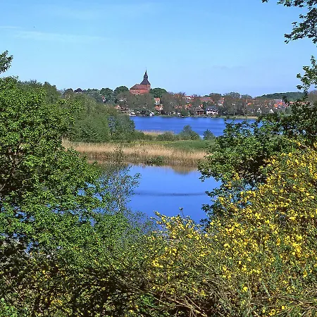 Camping Im Mobilheim Am Luckower See * Sternberg